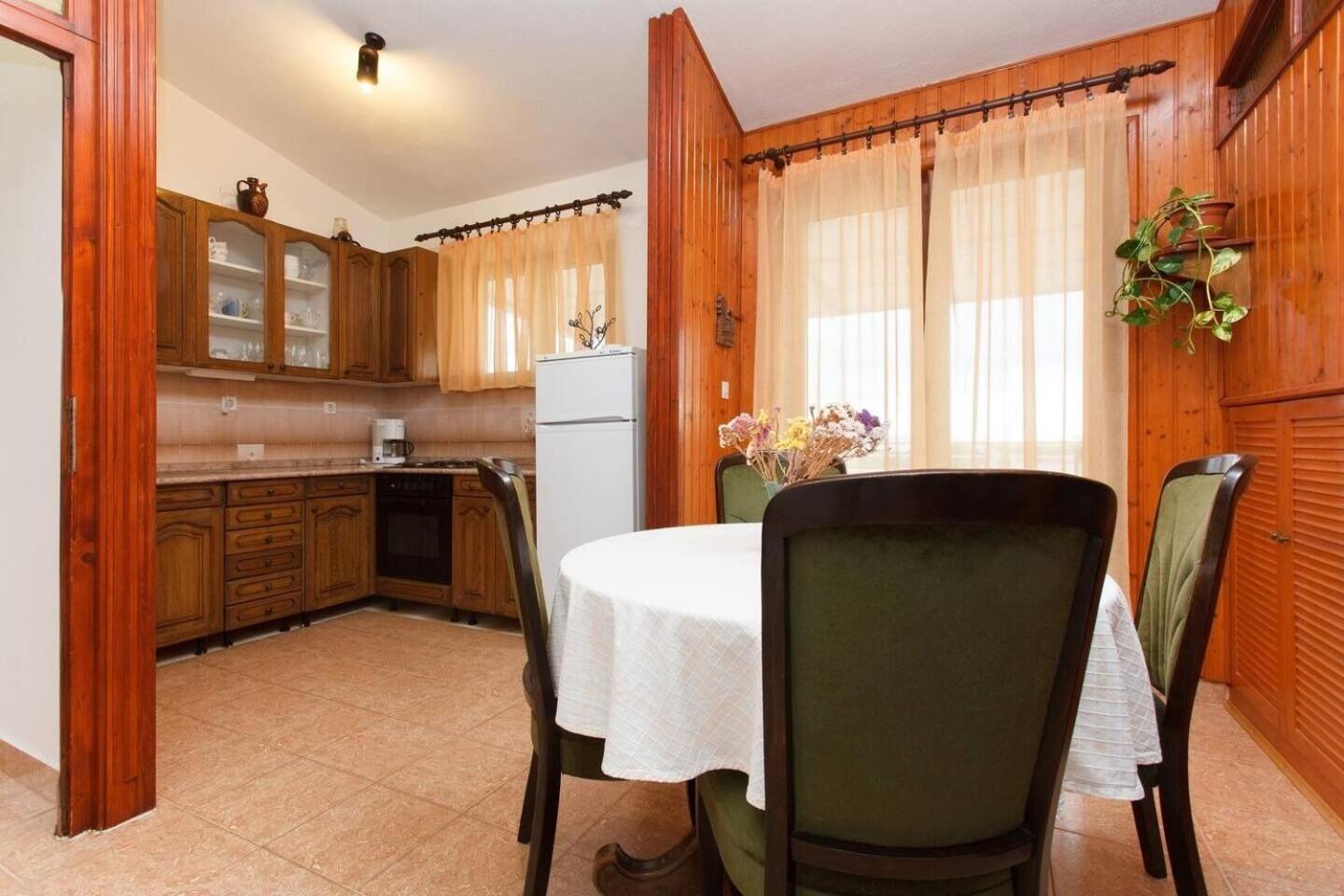 Apartments Zeljko Seget Vranjica Exterior foto